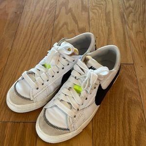 Nike limited edition blazer low tops women’s size 8. Worn twice.